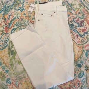 NWT Gap Women’s “Best Girlfriend” Jeans White 26